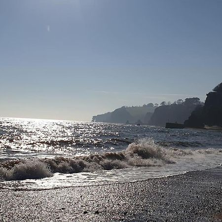 Beach Retreat Village Centre Location 샬돈 외부 사진