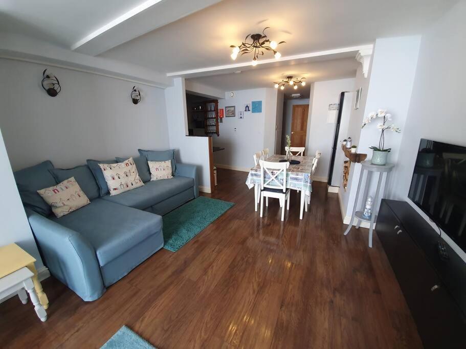 Beach Retreat Village Centre Location 샬돈 외부 사진
